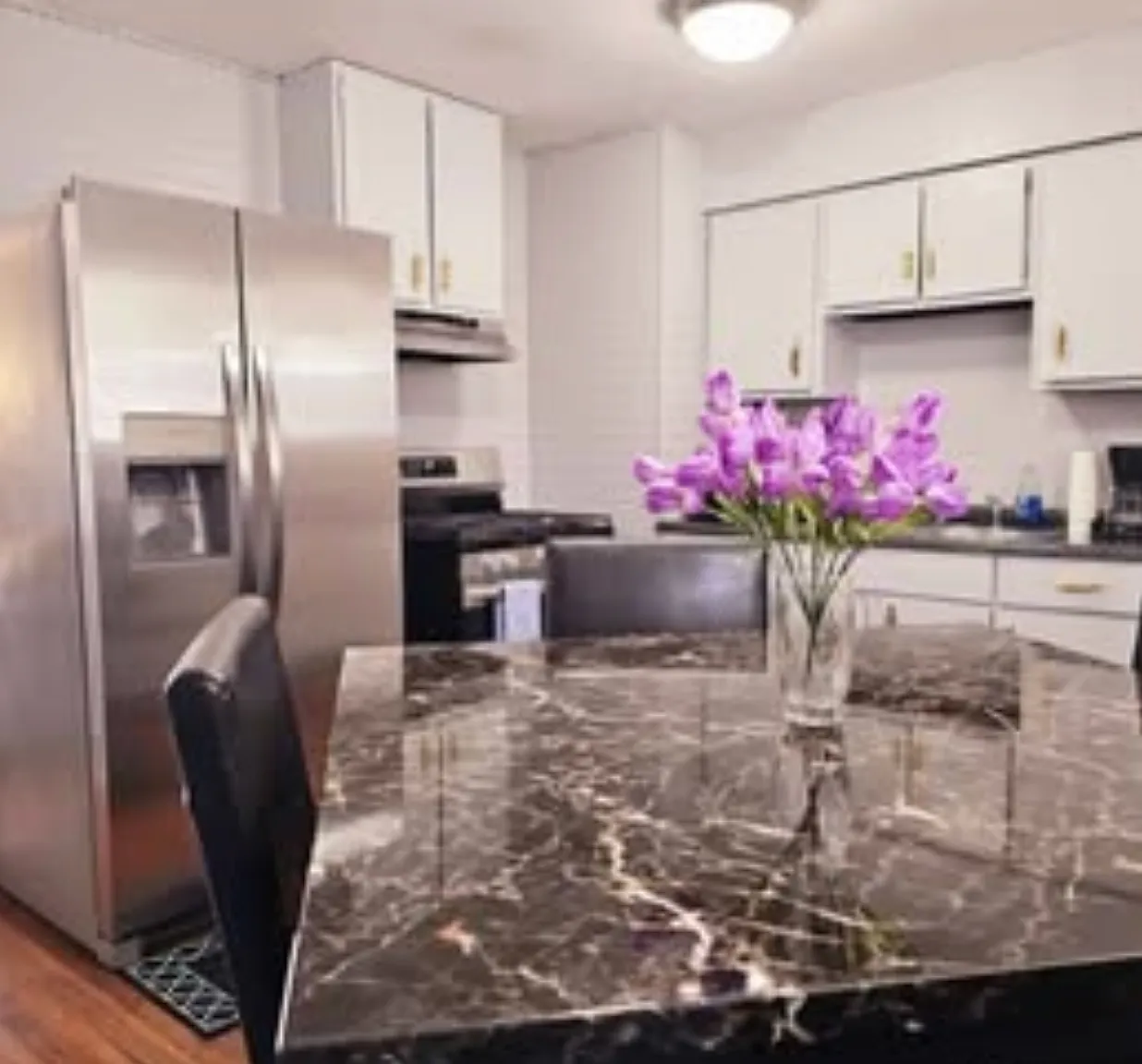 3 bed, 912 sqft, $1,750 — Photo 3