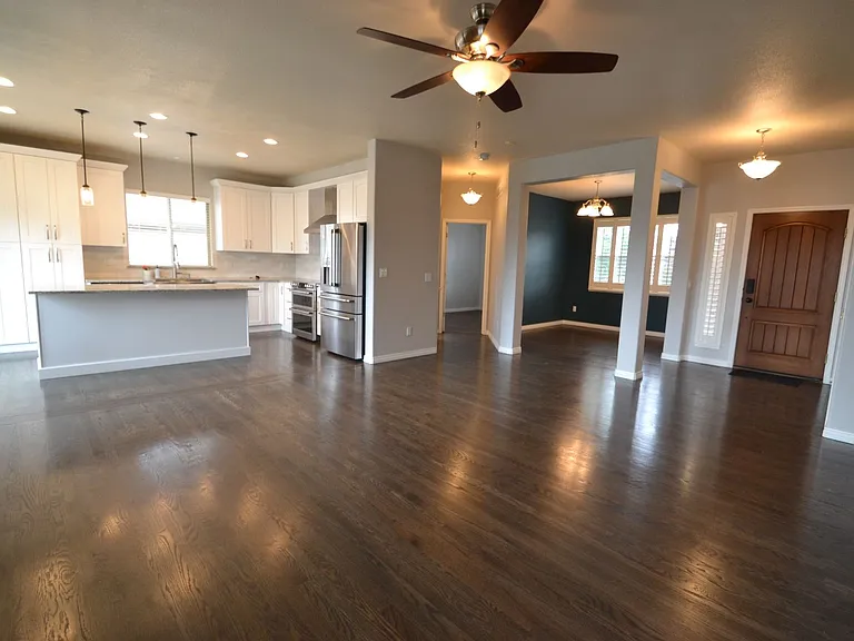 2721 Crooked Vine Ct — Photo 4