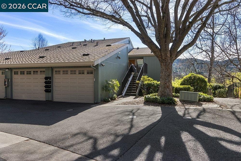 3050 Rossmoor Pkwy APT 3