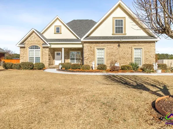 302 Estates Way, Warner Robins, GA 31088