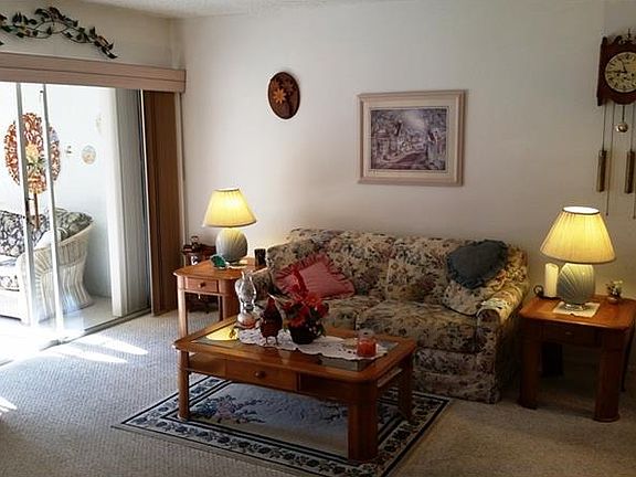 3rd image of 1610 Berwick Ct APT A