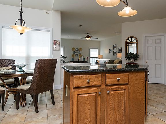 Open Flowing Floorplan