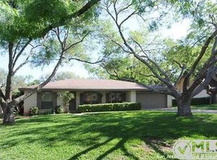 1707 Red Leaf Dr, San Antonio, TX 78232
