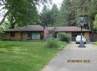 5012 Savannah Ave, Kalamazoo, MI 49048