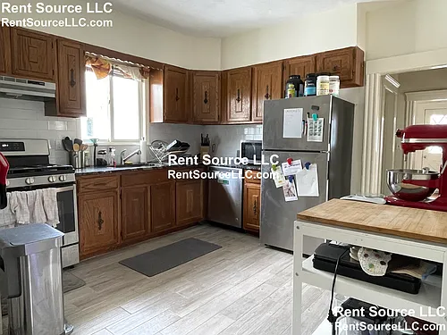 103-105 Frederick Ave #2 Photo 1