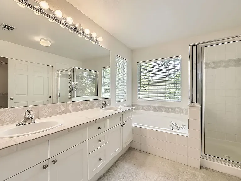 4809 Lucca Dr — Photo 22