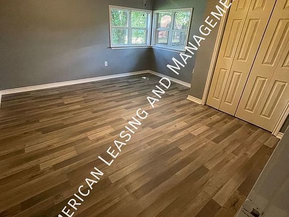 4th image of 6513 Garnet Ave