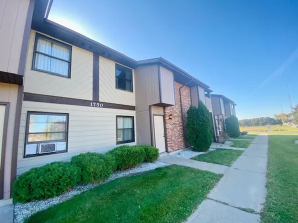 1750 Eldorado Dr #16, Green Bay, WI 54302