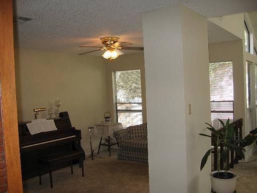 3rd image of 15114 ROCK RIVER LANE