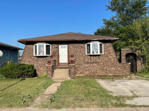 1939 Carolina St, Gary, IN 46407