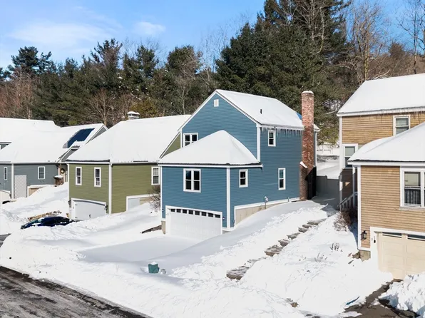 7 Valley View Ct #7, Fitchburg, MA 01420