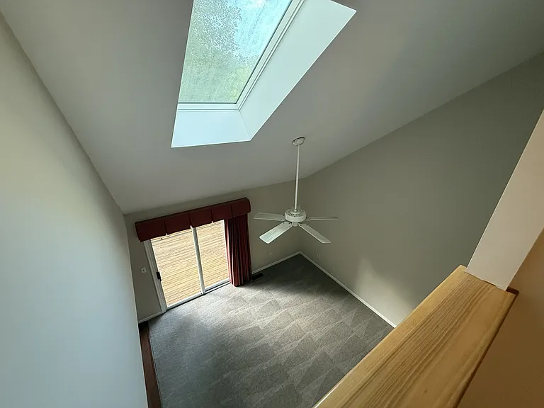 83 Winterberry Ct — Photo 15