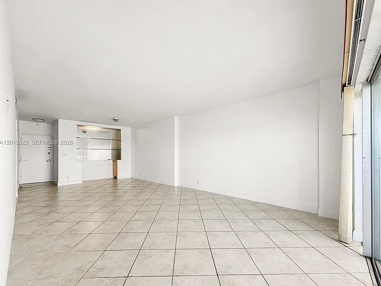 1455 N Treasure Dr #6H — Photo 8
