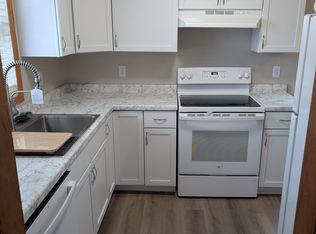 1317 Prairie Rd, Madison, WI 53711