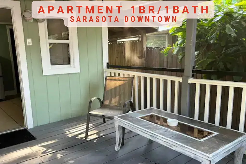 1 bed, 300 sqft, $2,000 — Photo 1