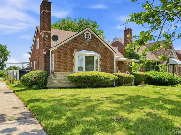 10346 Lakepointe St, Detroit, MI 48224
