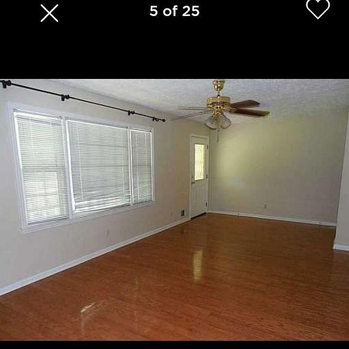 2nd image of 140 Grogan St