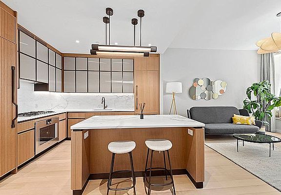 4th image of 515 18th St #409