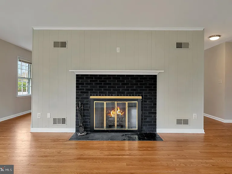 719 Halstead Rd — Photo 10