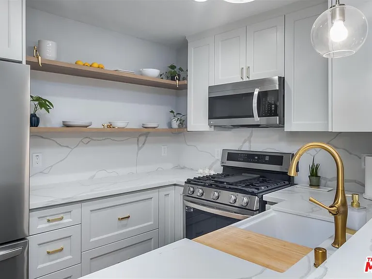 9005 Cynthia St #214 — Photo 26