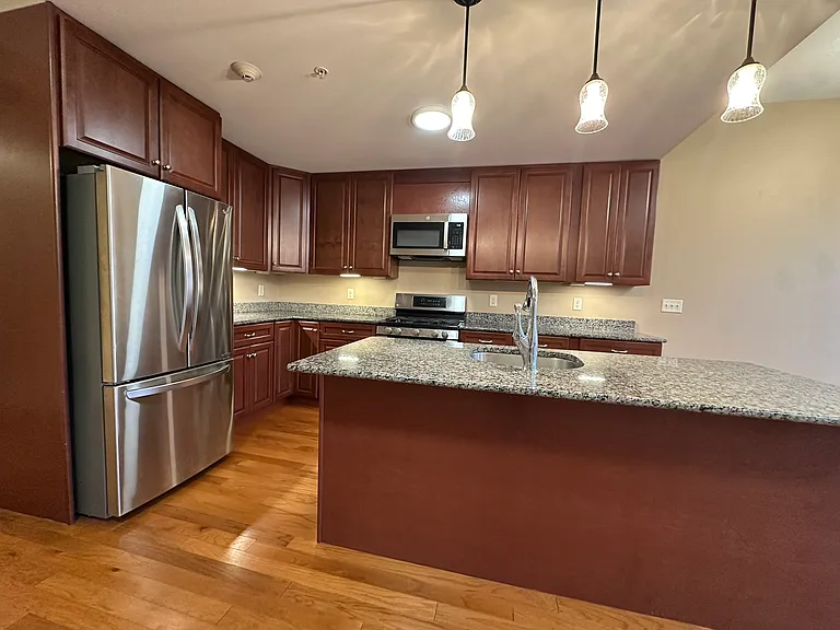 104 N Aurora St #2N — Photo 3