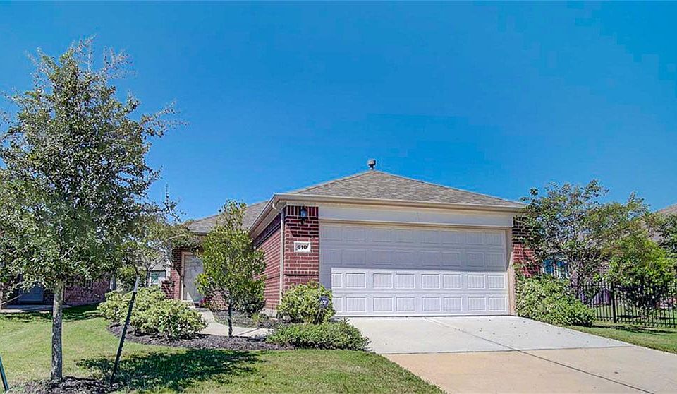 1st image of 610 Windward Ct