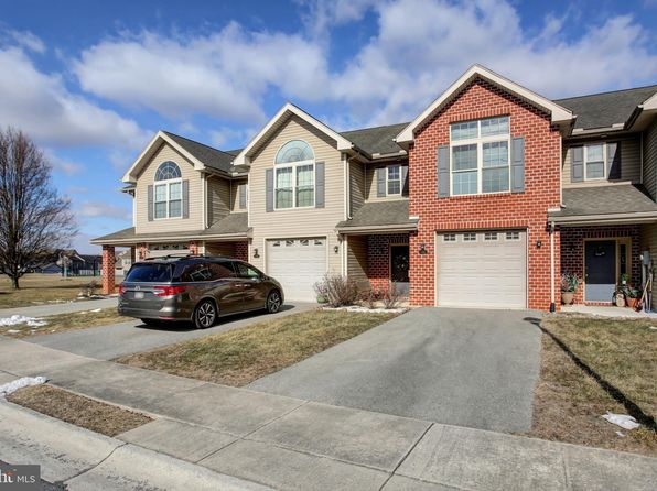 735 Bassett Dr, Chambersburg, PA 17201