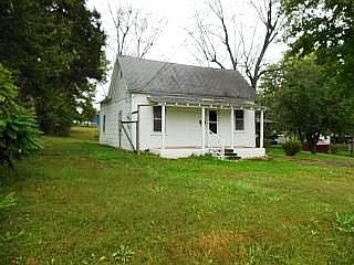 2nd image of 1222 N Howell Ave