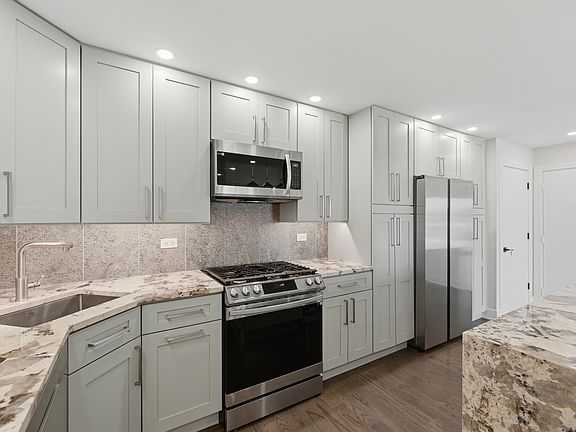 3rd image of 870 Winesap Ct APT 301
