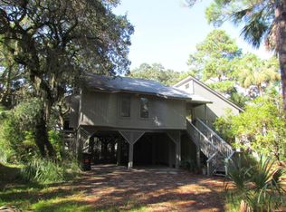 13 Gun Bluff Rd, Edisto Island, SC 29438