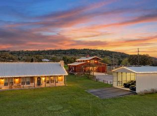 800 Quarter Horse Cir, Kingsland, TX 78639