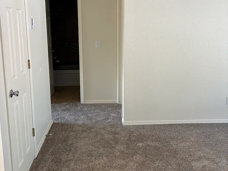 6866 NE Multnomah St #6866 — Photo 11