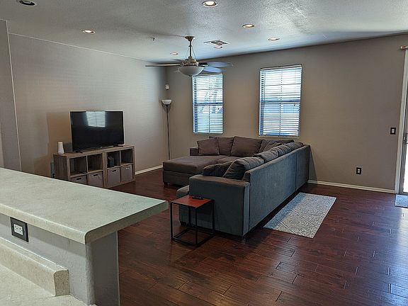 3rd image of 3132 E Donner Dr