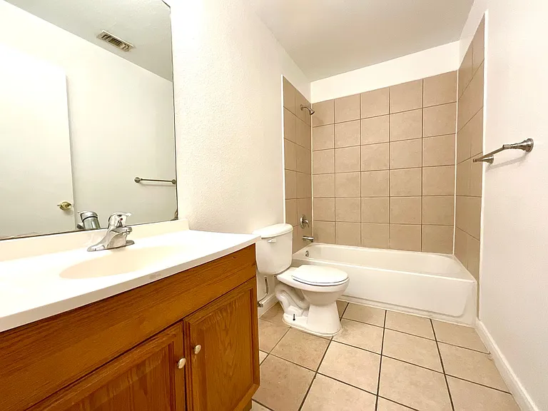 6911 Hallie Rdg — Photo 23