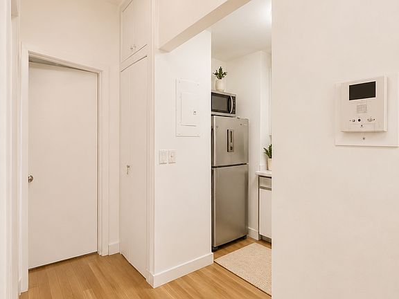 5th image of 270 W 22nd St APT 2