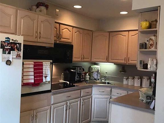 3rd image of 21 Ann Ct