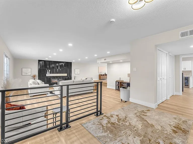 2868 Vista Del Sol Ave — Photo 27