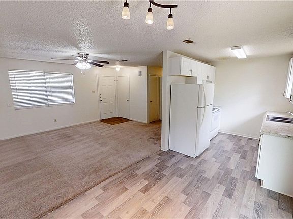 4th image of 2946 Carrol Dr
