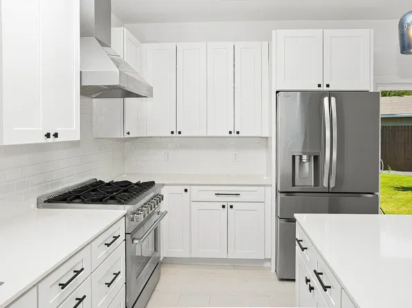 1500 Sylvan Glade Rd #1B, Austin, TX 78745