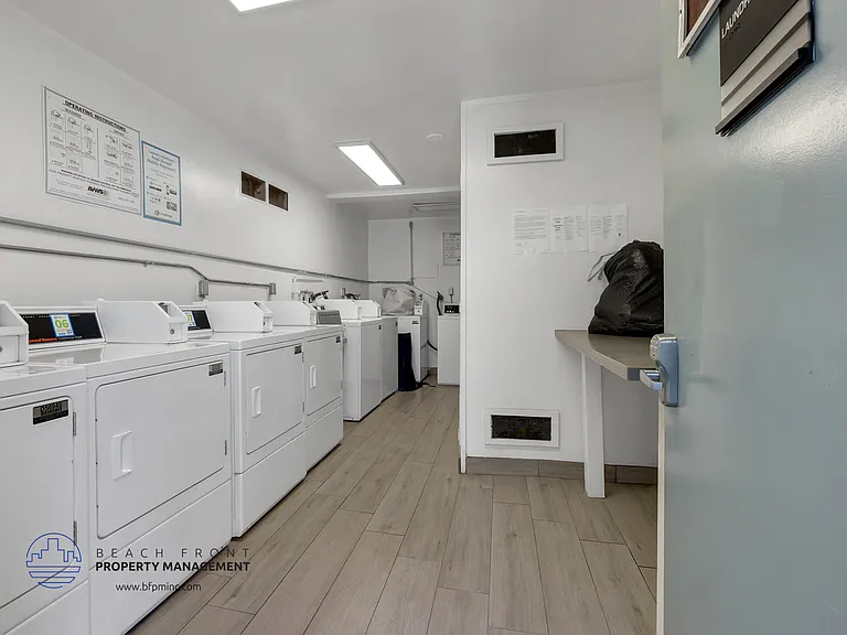 740 W 24th St. — Photo 45