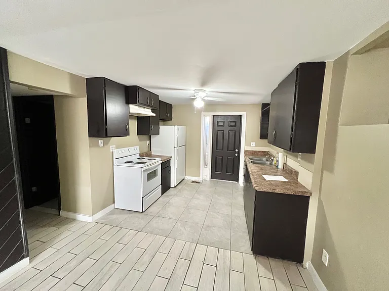 381 E Kensington Ave #B — Photo 5
