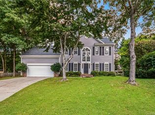 3500 Briarthorne Dr, Charlotte, NC 28269