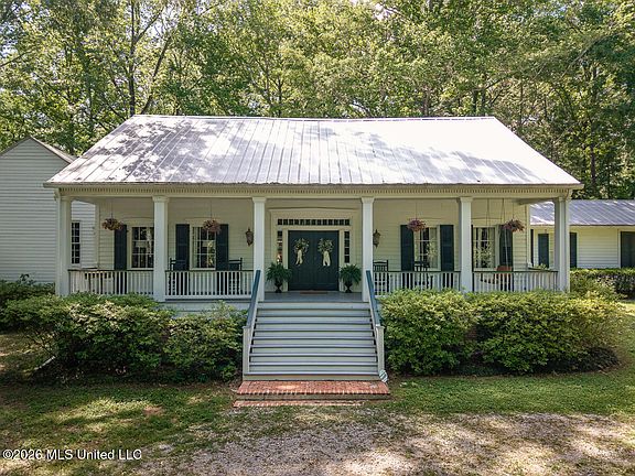 4th image of 14 Marshall Rd