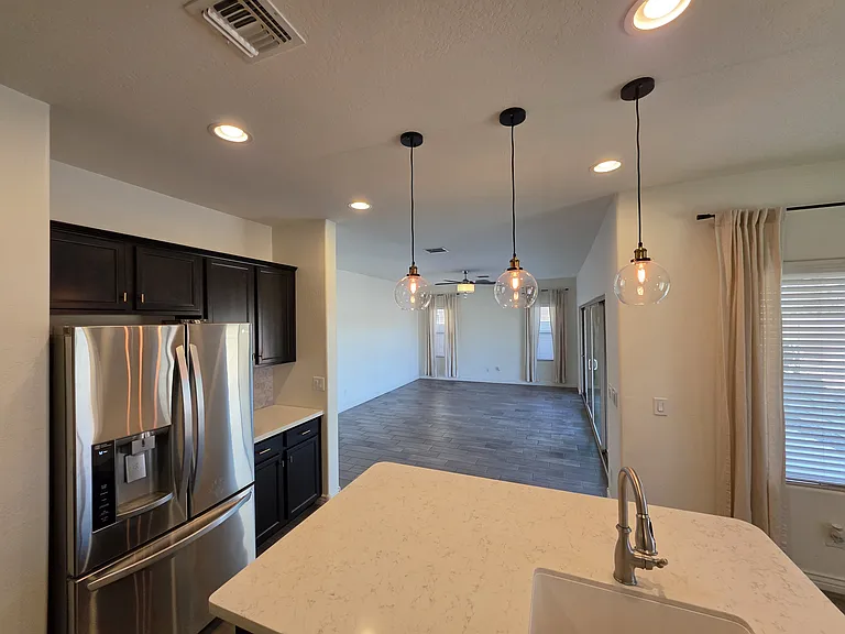 2756 E Hickory St — Photo 8