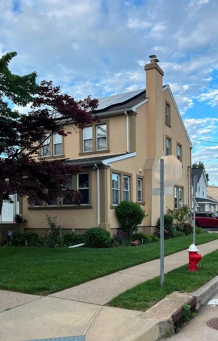 1 bed, 700 sqft, $2,200 — Photo 2