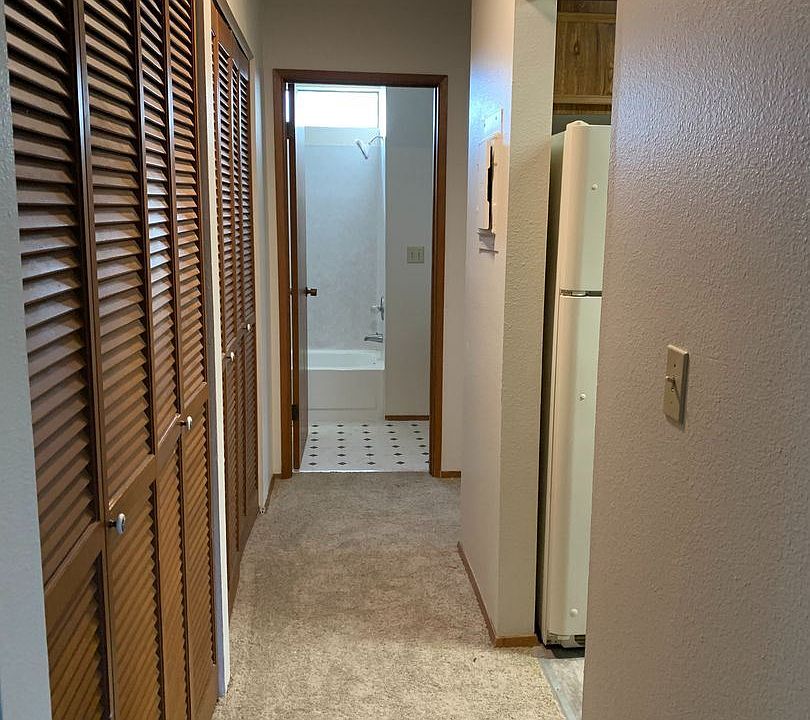 1st image of 1552 NW 52nd St #1A-1551