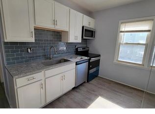 25 Merrick St #2, Worcester, MA 01609