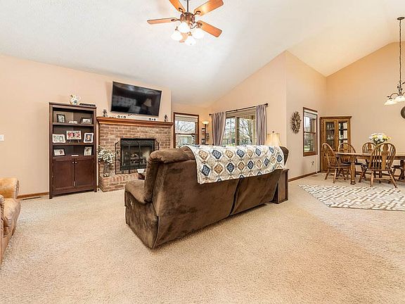 5th image of 5208 S Jamaica Dr