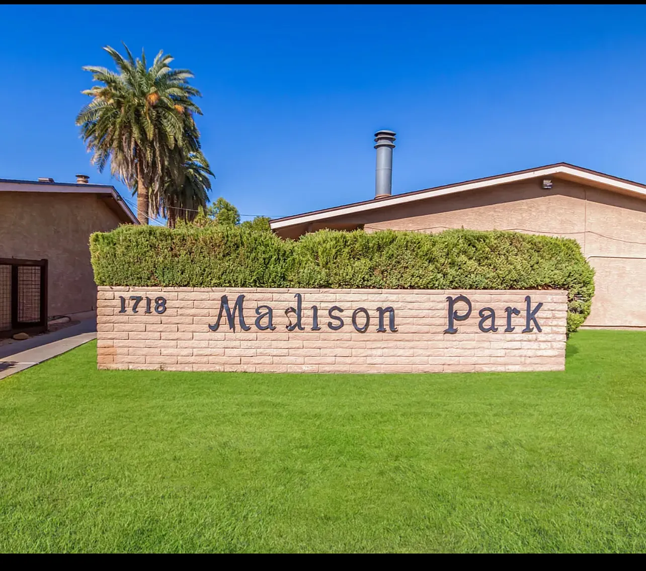 3 bed, 1216 sqft, $1,850 — Photo 1