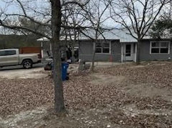 1516 Ranchero Rd, Kerrville, TX 78028